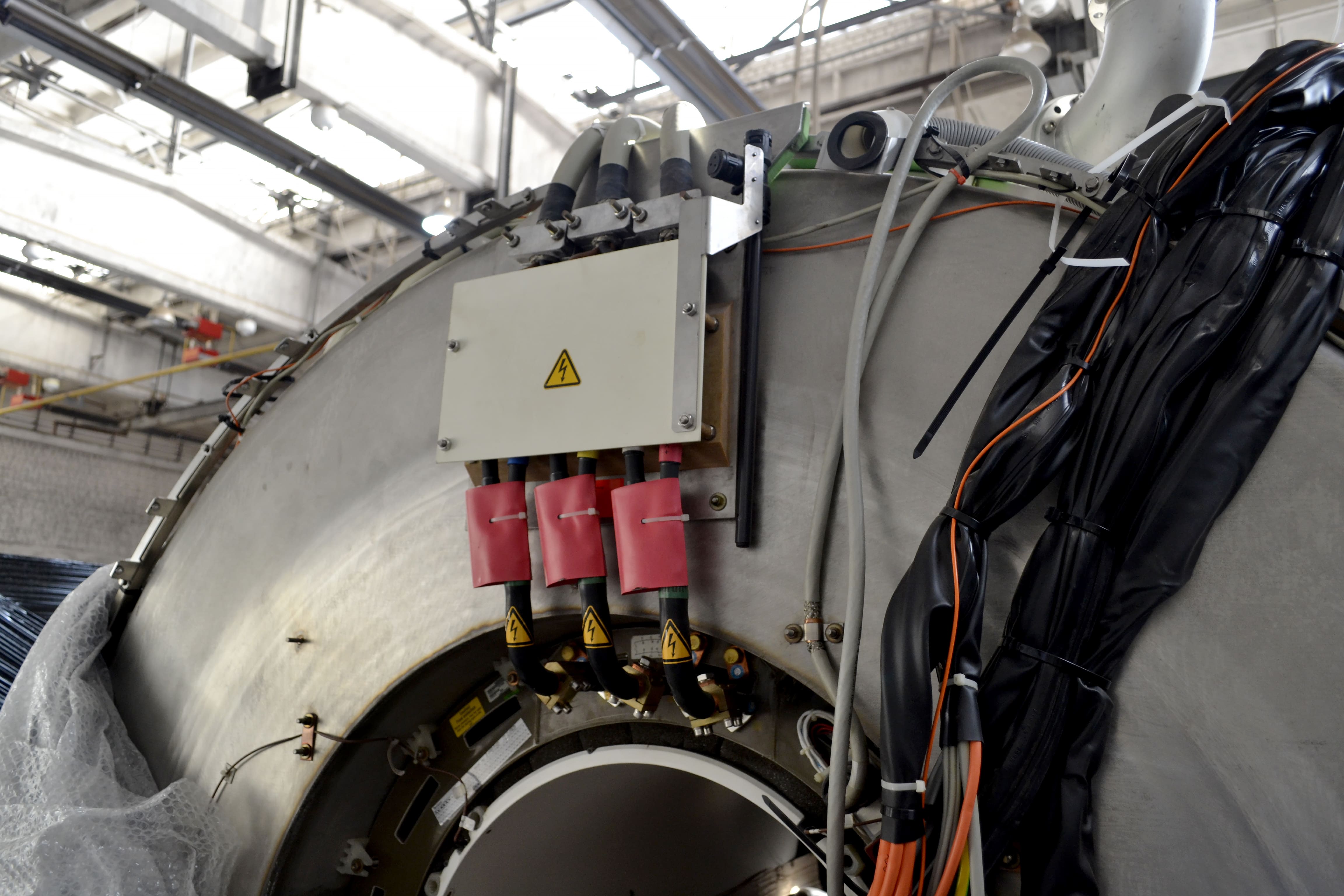В наличии! 32-х канальный магнитно-резонансный томограф Siemens MAGNETOM Avanto 1,5Т 